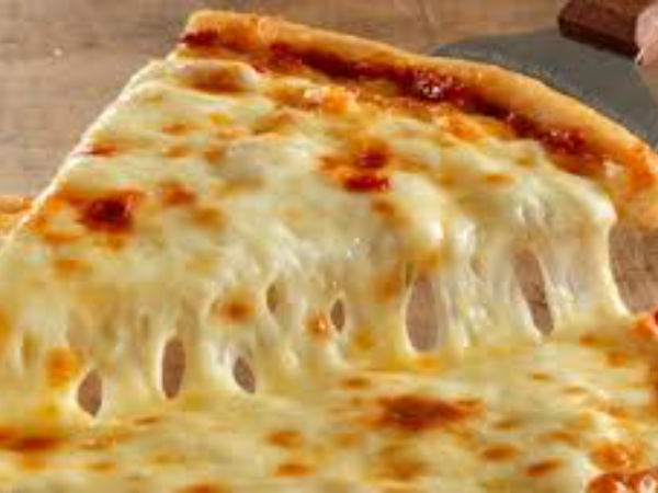 PIZZA TRÊS QUEIJOS